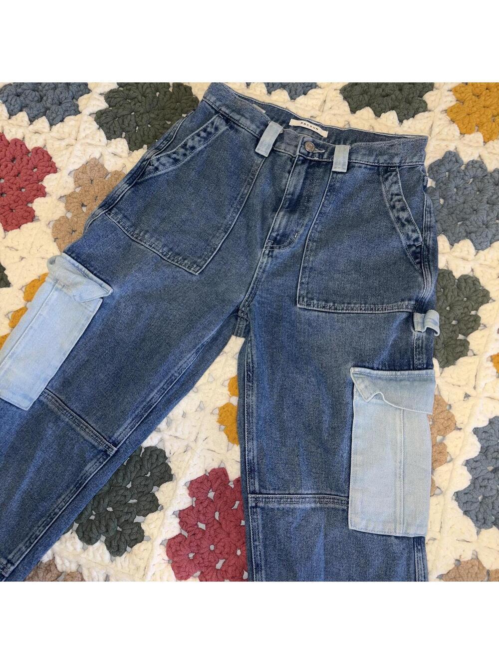 PacSun Highrise Carpenter Woman’s size 27 Denim Cargo Pants with Light Pockets - Picture 3 of 8